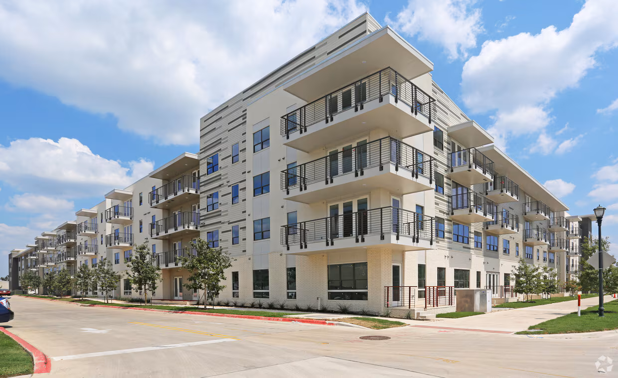 Luxury Apartments with Walkability in Mueller East Austin TX