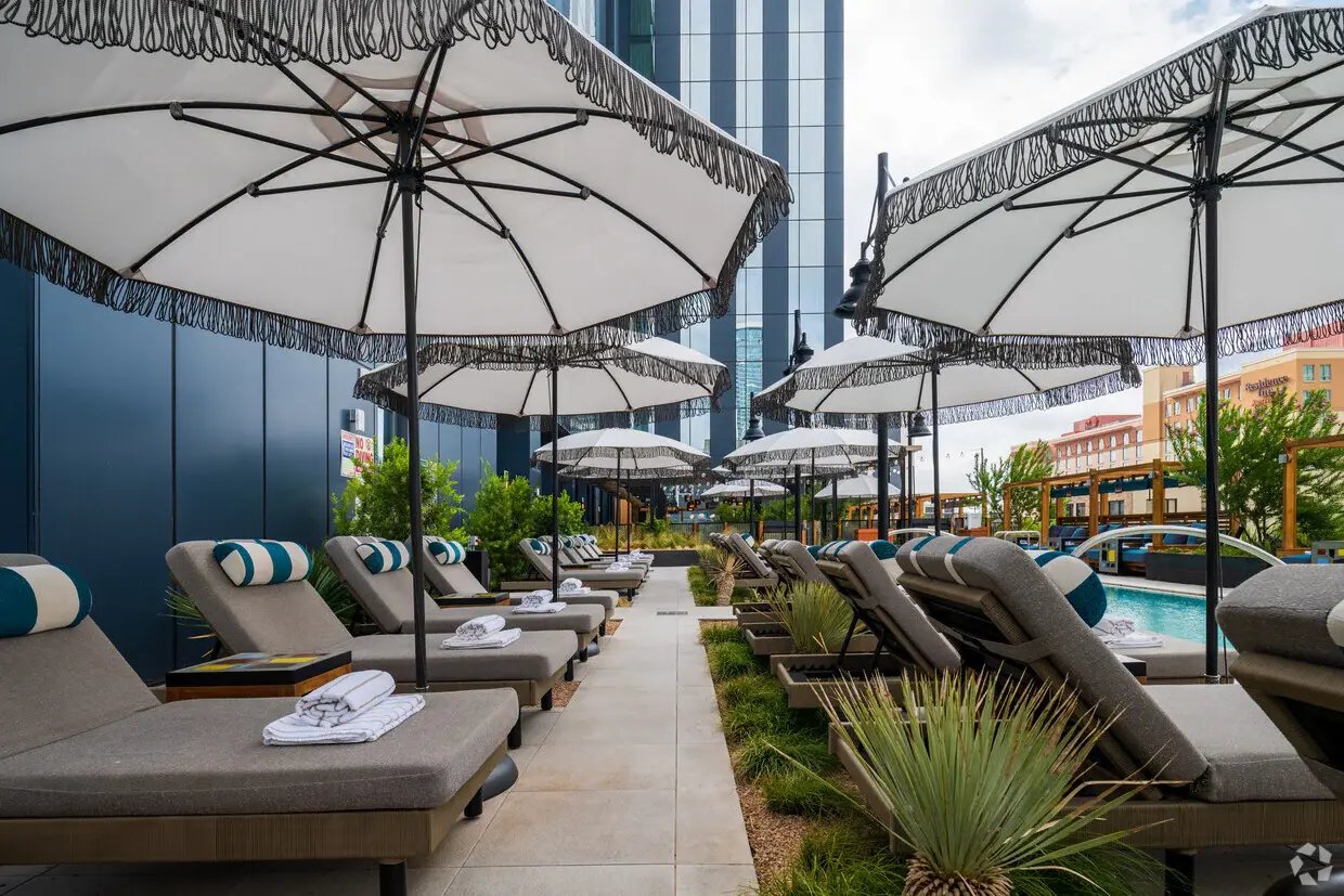 Best Luxury Apartments with Great Walkability in Downtown Austin