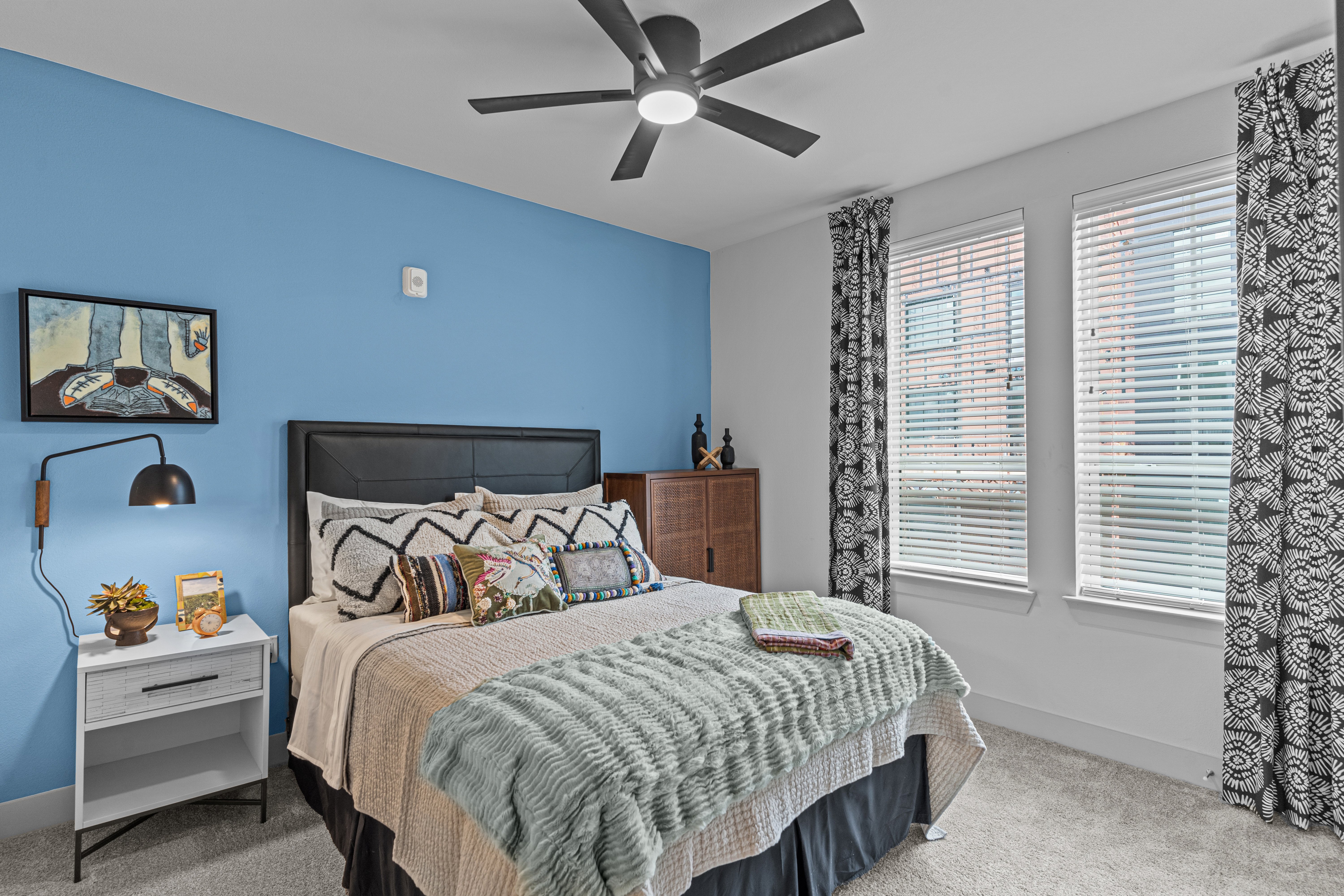 Bishop Momo South Austin Stylish One Bedroom Apartment Home