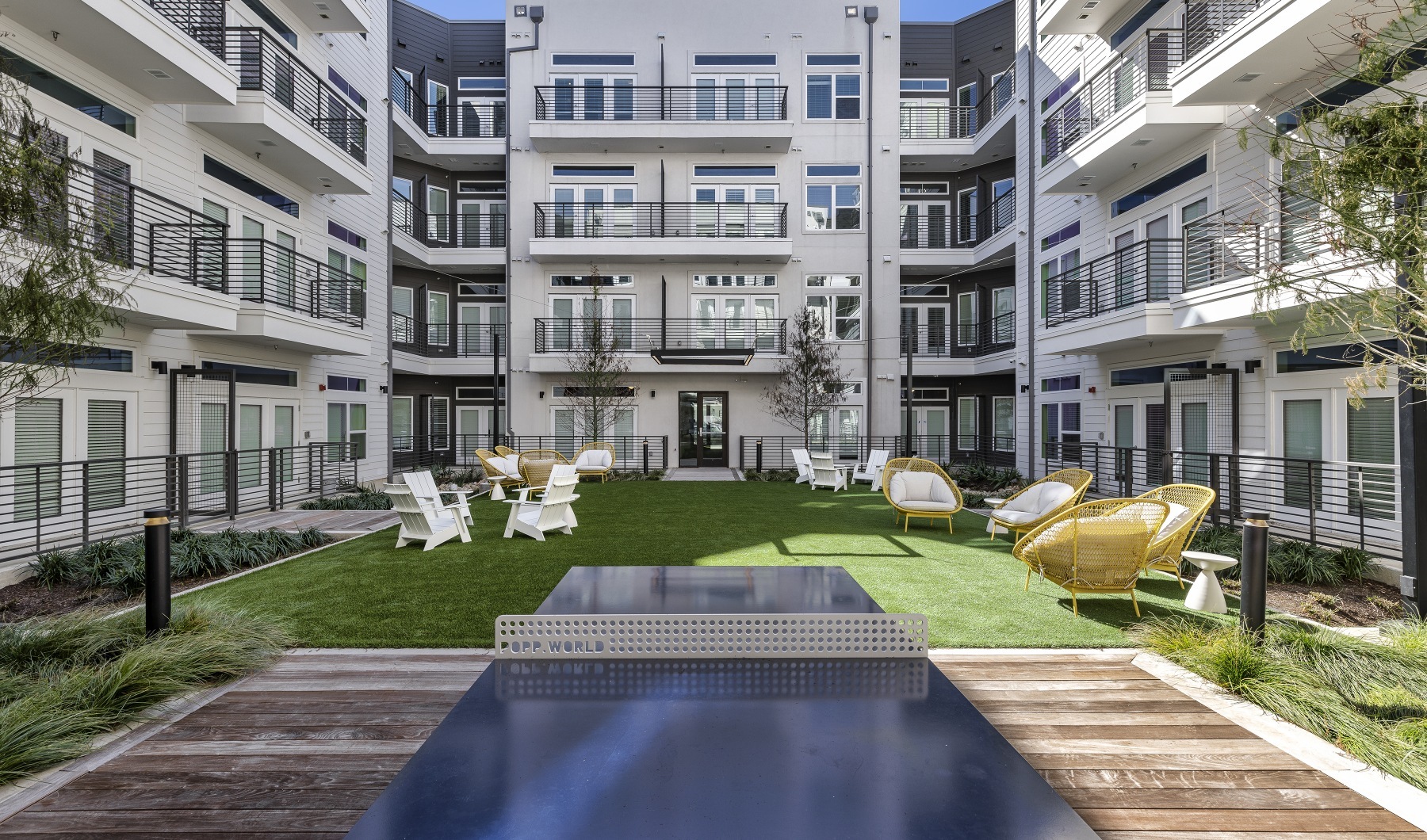 South East Riverside Luxury Austin Apartments with Upscale Pool