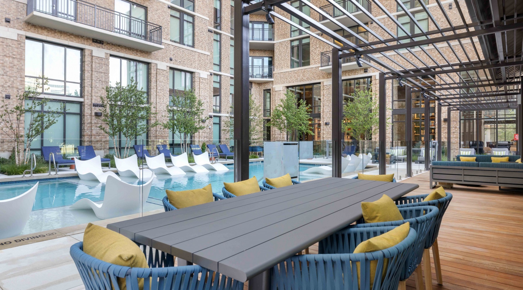 North Austin Luxury Apartments with Resort Style Pools