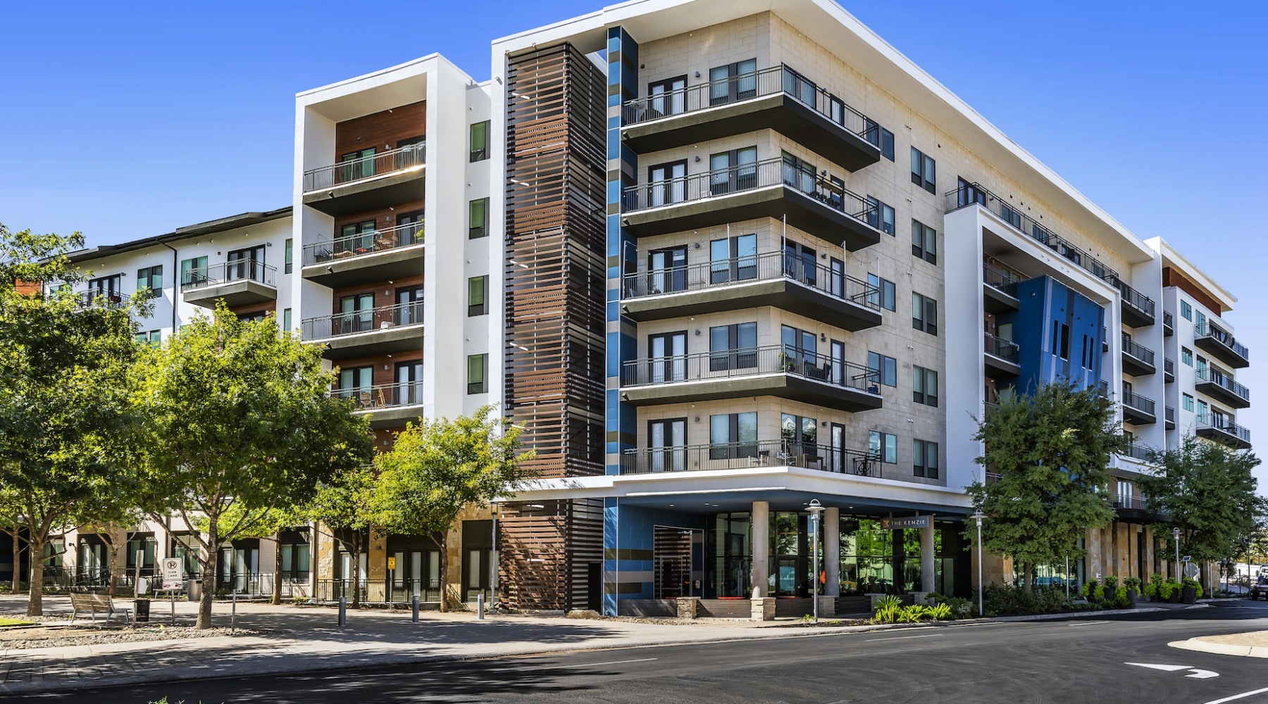 Luxury Apartments near The Domain with Great Walkability