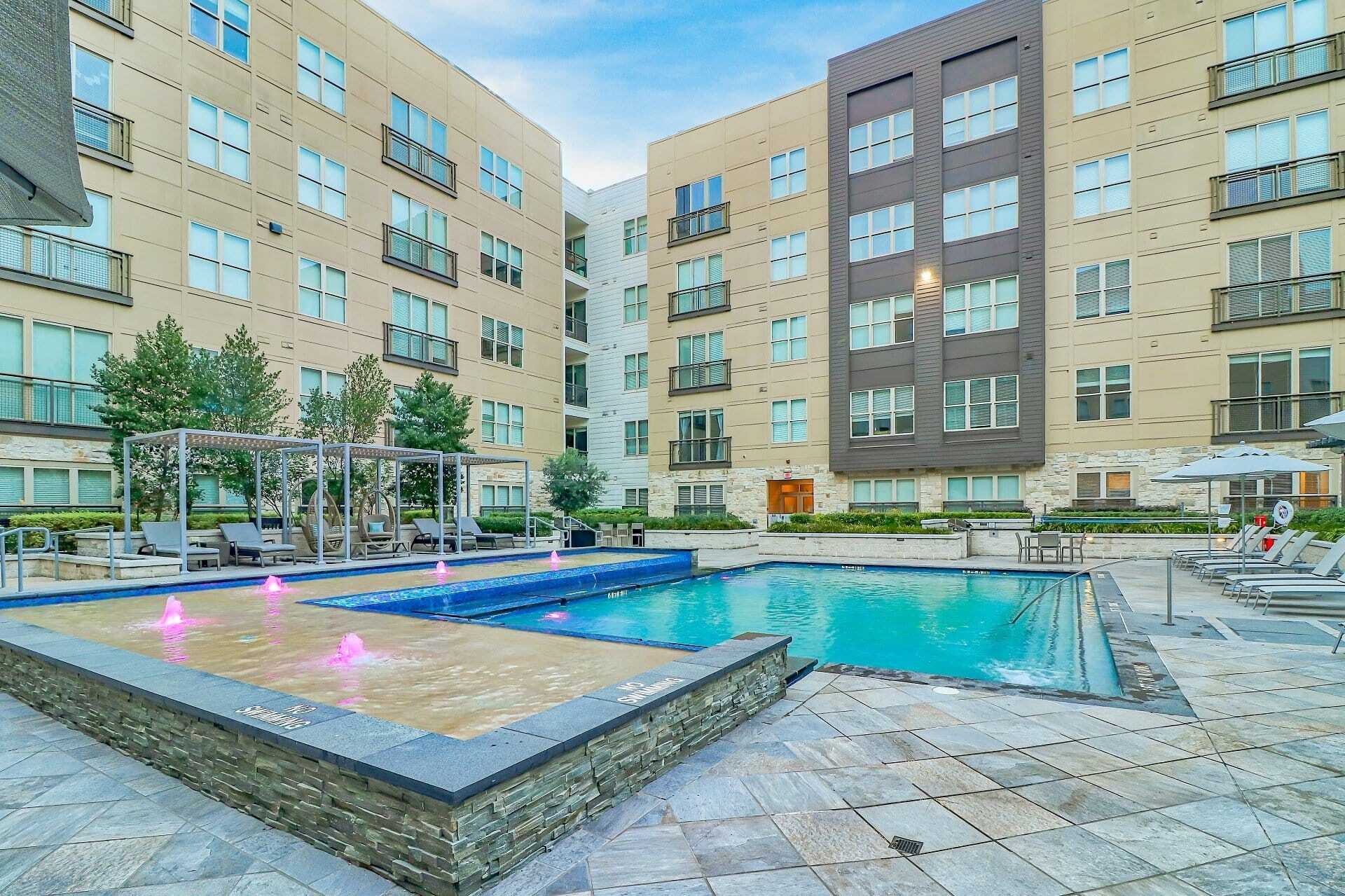 Highly Rated Apartments in SoLa Austin TX