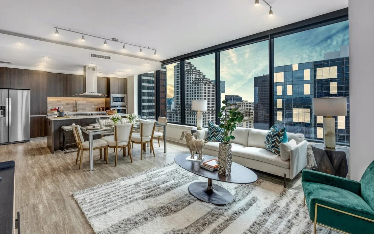 Downtown Austin High Rise Apartment with Skyline View